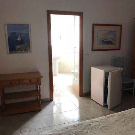 Casa De Huespedes El Almendro Otel İbiza Kenti Dış mekan fotoğraf